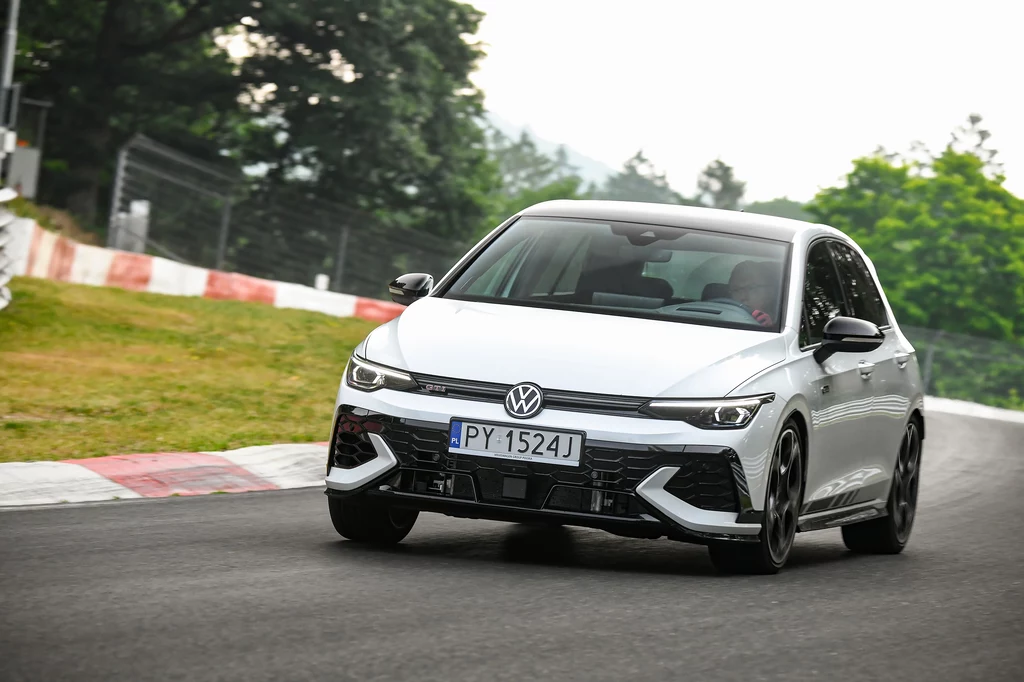 Jazda Clubsportem po Nordschleife to doświadczenie głęboko zapadające w pamięć | Fot. Claire Kesselaar @Nordschleifepics Jazda Clubsportem po Nordschleife to doświadczenie głęboko zapadające w pamięć | Fot. Claire Kesselaar @Nordschleifepics