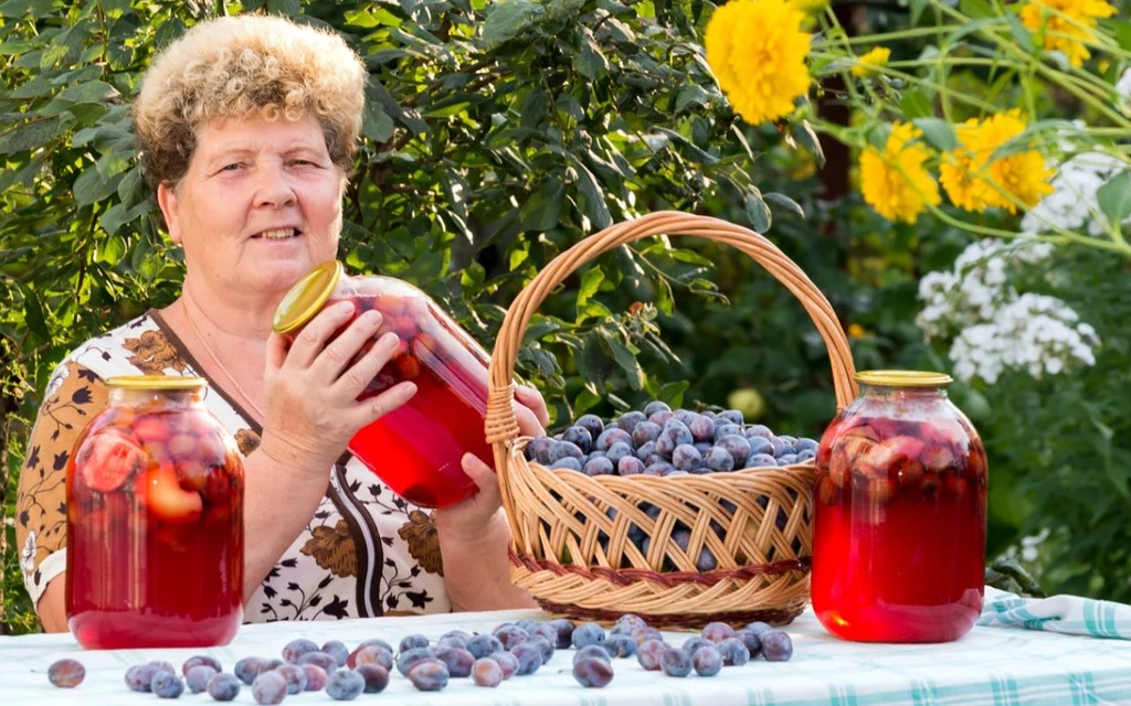 Kompot ze śliwek przyspiesza trawienie i proces odchudzania