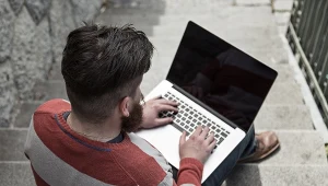 "Algorytm odbierze telefon zamiast mnie". Młodzi boją się przyszłości