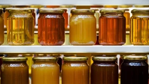 Z półek zniknie popularny miód. Unia zakazała jego sprzedaży