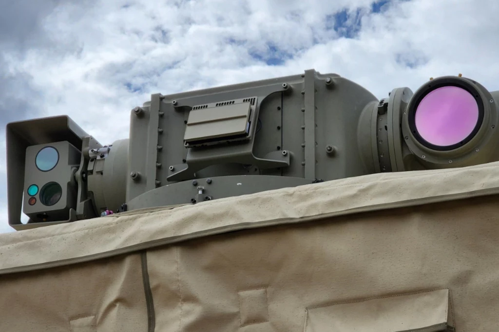 NATO ma bata na drony. Nowa broń laserowa może niszczyć całe roje w minuty. NATO ma bata na drony. Nowa broń laserowa może niszczyć całe roje w minuty.