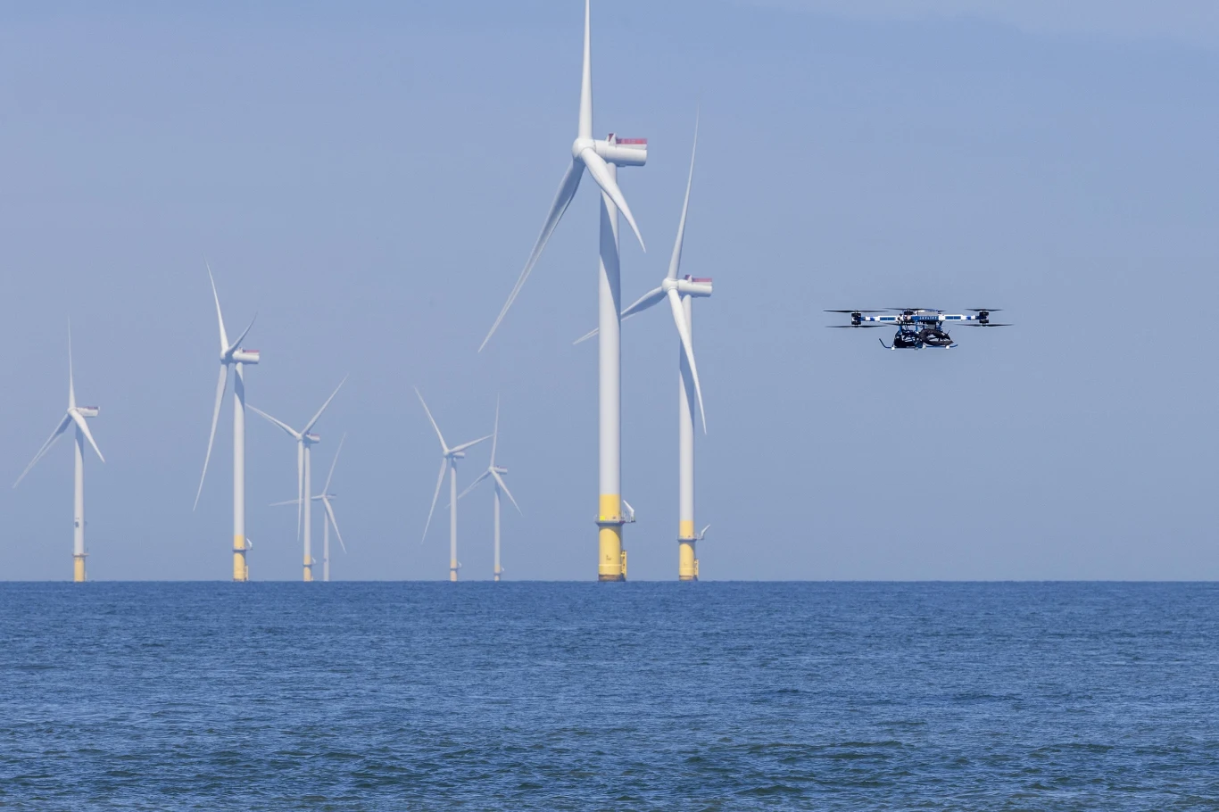 Firma Orsted ogłosiła planowaną emisję praw poboru o wartości 60 mld duńskich koron. Akcje koncernu, który wraz z PGE ma budować morskie farmy wiatrowe na Bałtyku, spadają Firma Orsted ogłosiła planowaną emisję praw poboru o wartości 60 mld duńskich koron. Akcje koncernu, który wraz z PGE ma budować morskie farmy wiatrowe na Bałtyku, spadają