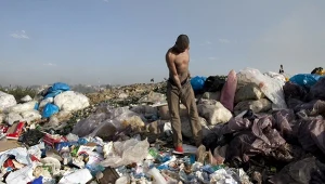 Świat tonie w śmieciach. Problem rośnie, w tych obszarach jest najgorzej