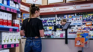 Brudne butelki będzie można oddawać w aptekach? Farmaceutka alarmuje