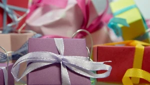 Prezenty DIY (Do It Yourself) zyskują na popularności, zwłaszcza wśród osób ceniących sobie oryginalność i osobisty akcent