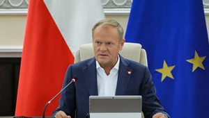 "Dobrowolnie lub pod przymusem". Skandal na PGE Narodowym, Tusk ogłasza