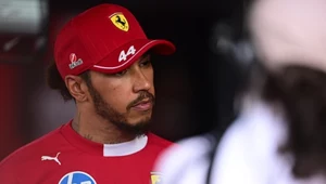 Szokująca klauzula w kontrakcie Hamiltona. Ferrari nie ma nic do powiedzenia
