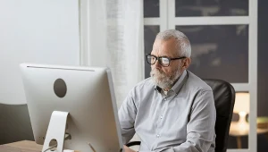 Podniesienie wieku emerytalnego kiedyś nas czeka. Na ten moment się nie zmienia.