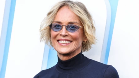 Sharon Stone zachwyciła na premierze. Kreacja idealnie podkreśliła jej świetną figurę