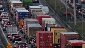 Przepisy wchodzą w życie dziś o 18:00. Staną pojazdy w całym kraju