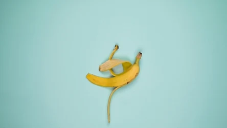 Skórka od banana to składnik domowego, naturalnego peelingu