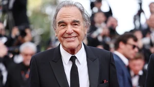 Oliver Stone podczas festiwalu w Cannes w 2024 roku