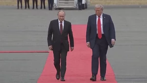 Rusza szczyt Trump-Putin na Alasce. Prezydenci podali sobie ręce