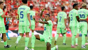 Skandal w meczu Barcelony. Nokaut na murawie, później gol. Kibice się wściekli