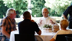 Stanowcze kazanie papieża Leona XIV. Padły słowa o "ogniu broni"