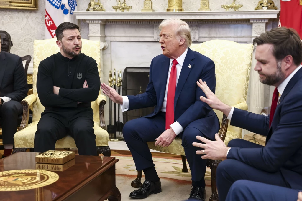 Wołodymyr Zełenski podczas kłótni z Donaldem Trumpem i J.D. Vancem
