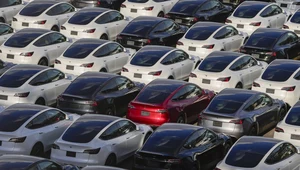 Tesla chce przyciągnąć klientów. Nowe samochody taniej nawet o połowę