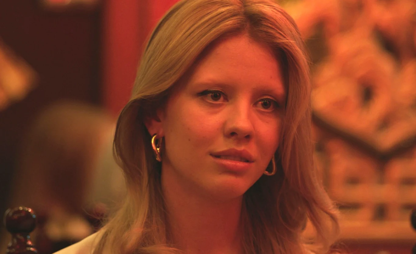 Mia Goth w głośnym body horrorze Mia Goth w głośnym body horrorze