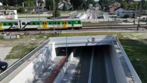 Koniec korków w Teresinie. Tunel pod torami otwarty pół roku przed terminem