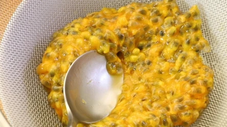 Słodko-kwaśny miąższ tego owocu jest polecany przy wysokim ciśnieniu