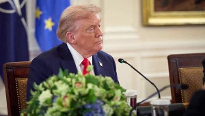 "Nie powinna prosić". Trump o Ukrainie i negocjacjach ws. NATO