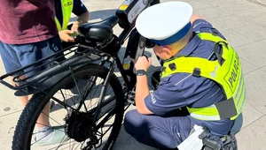 Przypominają rowery elektryczne, ale nimi nie są. Znów posypały się mandaty