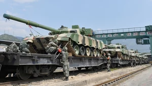 Ogromny transport najnowszych czołgów. Chiny szykują pokaz