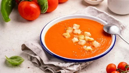 Najlepsza zupa ze świeżych pomidorów. Kremowa, słodka i aromatyczna