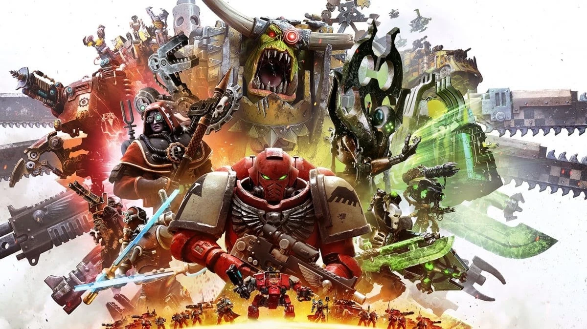 Warhammer 40,000: Dawn of War IV Kolorowa scena bitewna z figurkami fantasy i science-fiction przedstawiająca postacie w pancerzach, roboty oraz potwory uzbrojone w futurystyczne bronie, w otoczeniu dynamicznych efektów świetlnych i akcji.