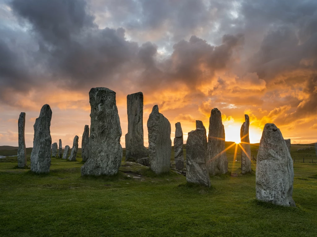 Kamienne kręgi w Callanish są obiektem badań historyków Kamienne kręgi w Callanish są obiektem badań historyków