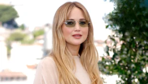 Kupiłaś je na wiosnę, założysz też jesienią. Jennifer Lawrence pokazuje, że baleriny to nie jest hit jednego sezonu
