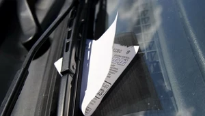 Nie masz karty parkingowej za szybą? Nie możesz dostać mandatu