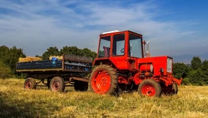 Rolnicy pozbawieni traktorów w samym środku żniw. SKO rozsyła unieważnienia
