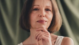 Internautki pokochały metodę 53, bo pięknie modeluje twarz. Na czym polega?