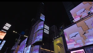 Yoshi Sodeoka na Times Square