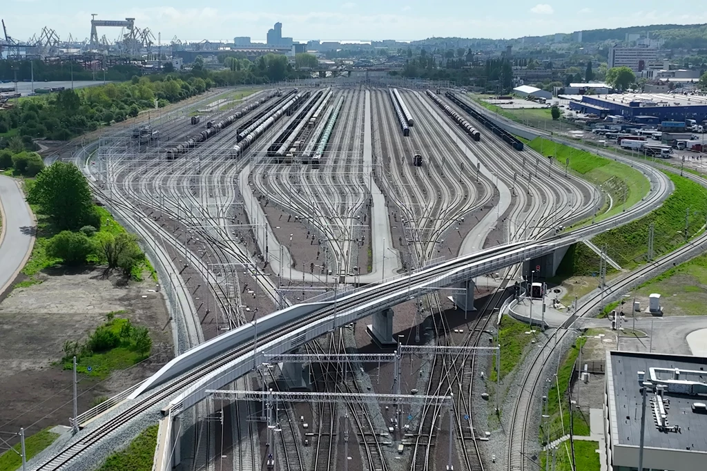 „Autostrada dla pociągów” to nowoczesna stacja kolejowa w Gdyni | Fot. PKP PLK SA „Autostrada dla pociągów” to nowoczesna stacja kolejowa w Gdyni | Fot. PKP PLK SA