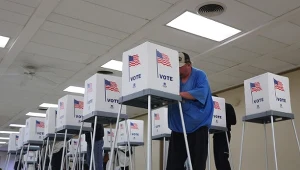 Zmiany na mapach wyborczych w USA. Eksperci: Zagrożenie dla demokracji