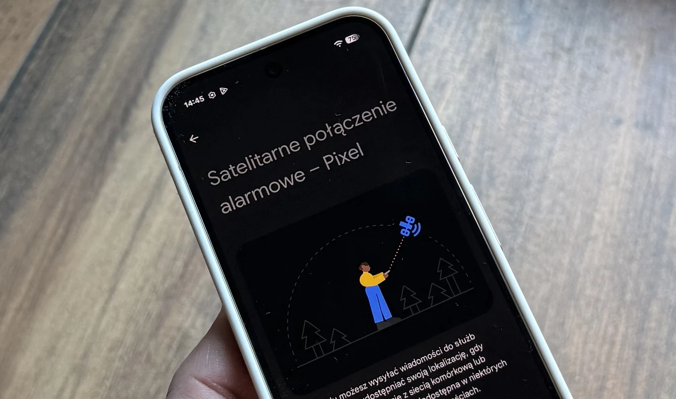 Smartfon z uruchomionym ekranem wyświetlającym instrukcję dotyczącą satelitarnego połączenia alarmowego w urządzeniu Pixel, na ilustracji kolorowa grafika osoby wysyłającej sygnał do satelity na tle drzew.