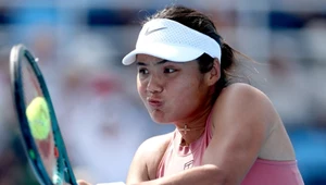 Owacje na wejściu, a koniec już po 62 minutach. Mistrzyni French Open za burtą