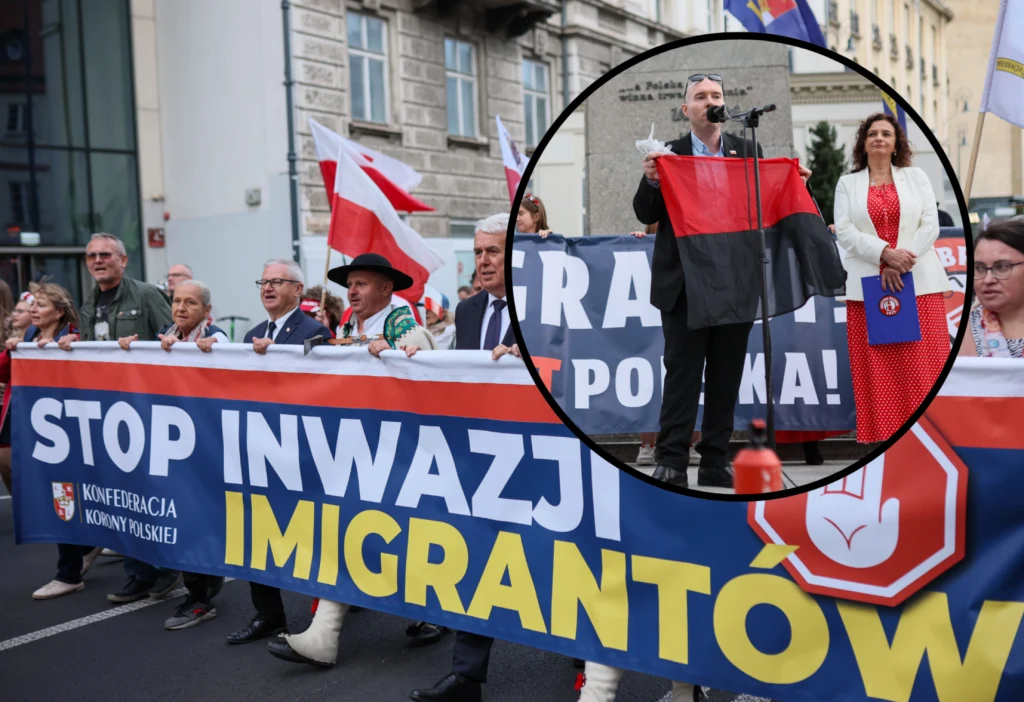 Marsz polityczny z widocznym dużym banerem z antyimigranckim hasłem, grupa osób niesie flagi Polski i transparenty, fragment sceny z mężczyzną trzymającym w rękach czarno-czerwoną flagę z wyraźnym politycznym przesłaniem.