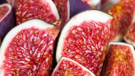 Figi to owoce pełne minerałów i błonnika, które warto jeść na przekąskę