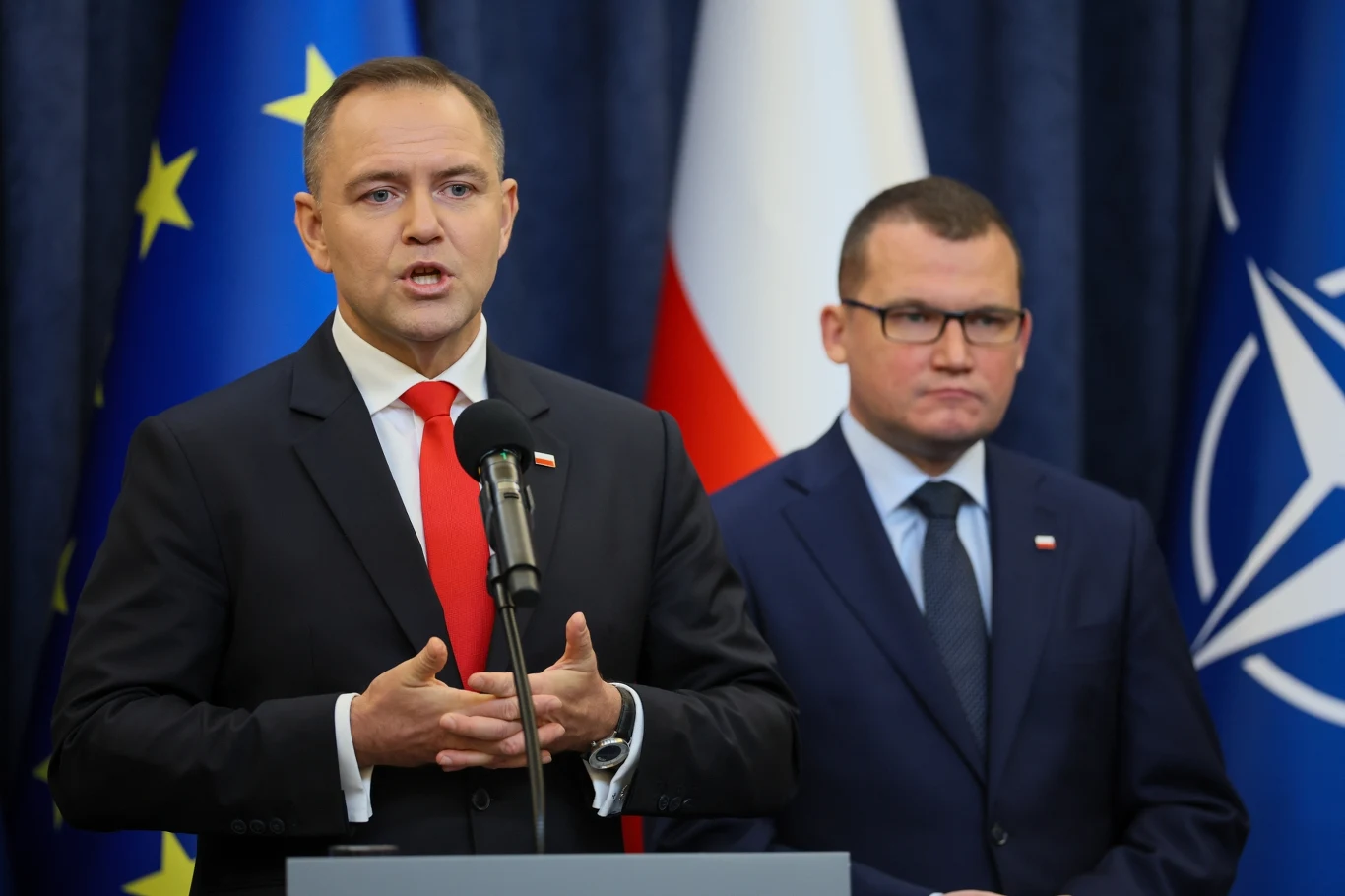 Karol Nawrocki przygotował własny projekt nowelizacji ustawy o pomocy obywatelom Ukrainy Karol Nawrocki przygotował własny projekt nowelizacji ustawy o pomocy obywatelom Ukrainy