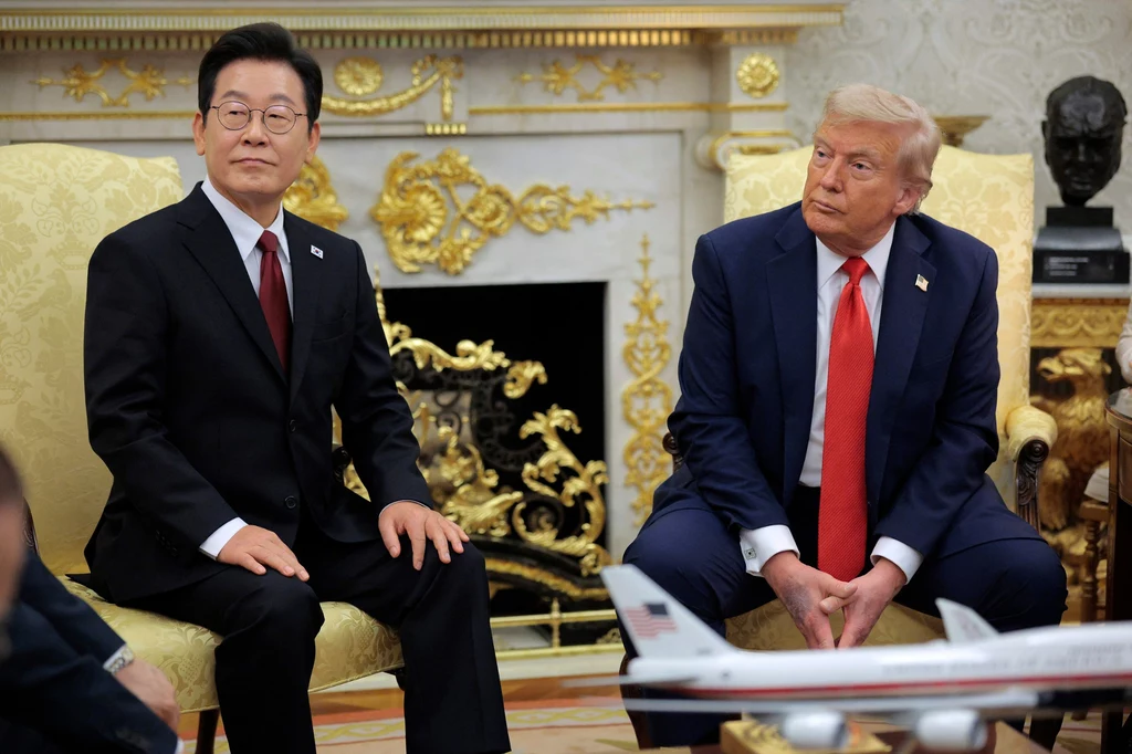 Prezydenci Li Dze Mjung i Donald Trump podczas spotkania w Waszyngtonie