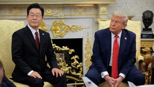 Prezydenci Li Dze Mjung i Donald Trump podczas spotkania w Waszyngtonie