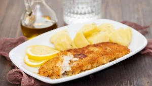 Tańszy zamiennik dorsza. Ma sporo białka, minerałów i witamin