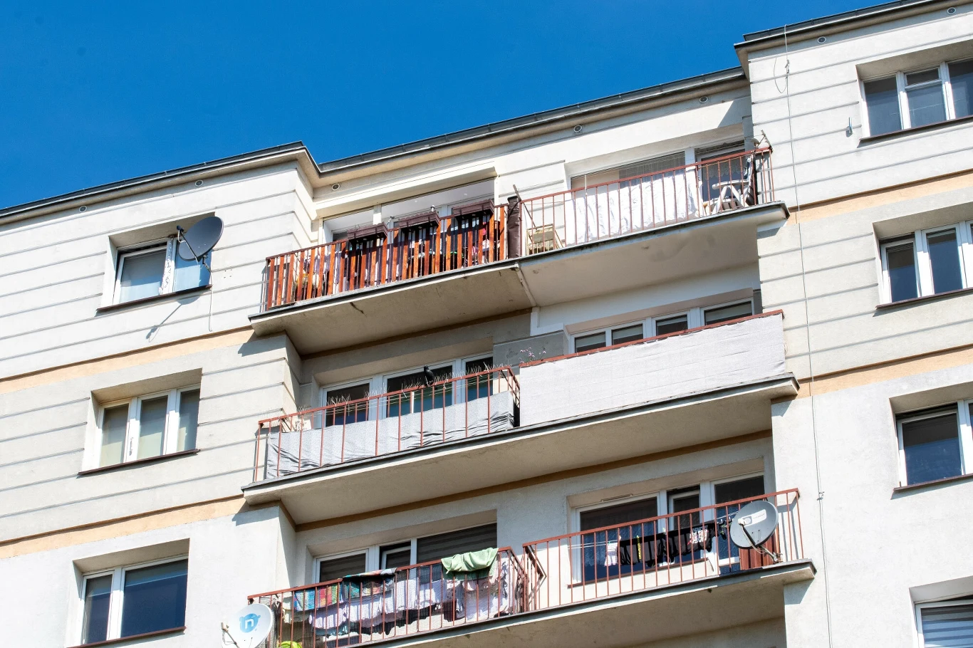 Za remont balkonu może zapłacić wspólnota. Za remont balkonu może zapłacić wspólnota.