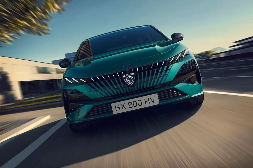 Peugeot 308 po liftingu najbardziej zmienił się z przodu Peugeot 308 po liftingu najbardziej zmienił się z przodu