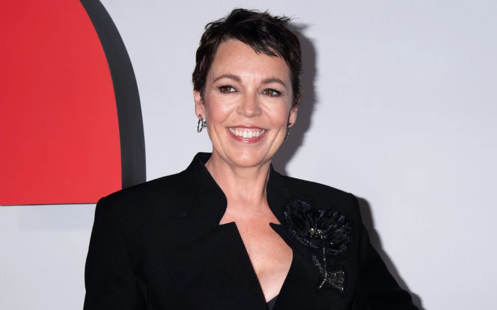 Olivia Colman na premierze w Nowym Jorku w kolejnej odsłonie swojej ikonicznej krótkiej fryzury