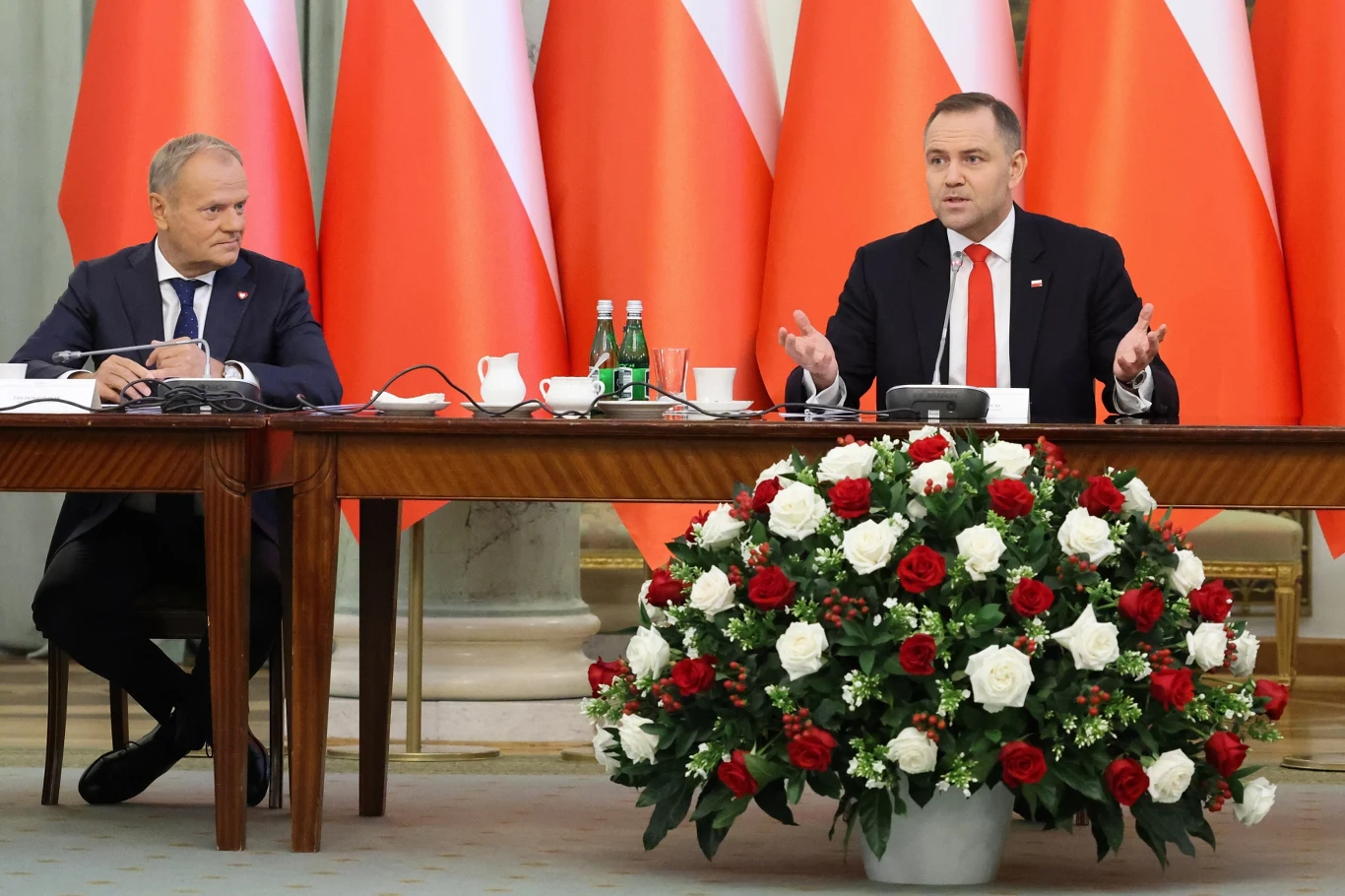 Podczas środowej Rady Gabinetowej prezydent Karol Nawrocki i premier Donald Rusk wymieniali się uwagami m.in. na temat podwyżek podatków. Rząd w 2026 r. chce podnieść CIT dla banków Podczas środowej Rady Gabinetowej prezydent Karol Nawrocki i premier Donald Rusk wymieniali się uwagami m.in. na temat podwyżek podatków. Rząd w 2026 r. chce podnieść CIT dla banków