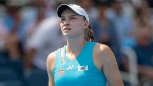 Szalony mecz Rybakiny. 5:2 40-30 i zwrot. Mistrzyni Roland Garros za burtą